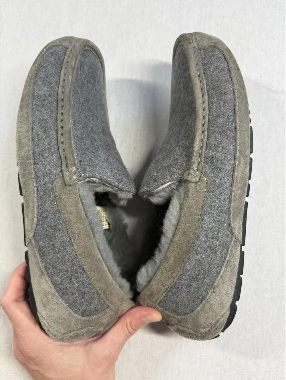 UGG Ascot Moccasins Slippers Men Sz 8/40.5 EU Gray Wool Sheepskin Sherpa Camping